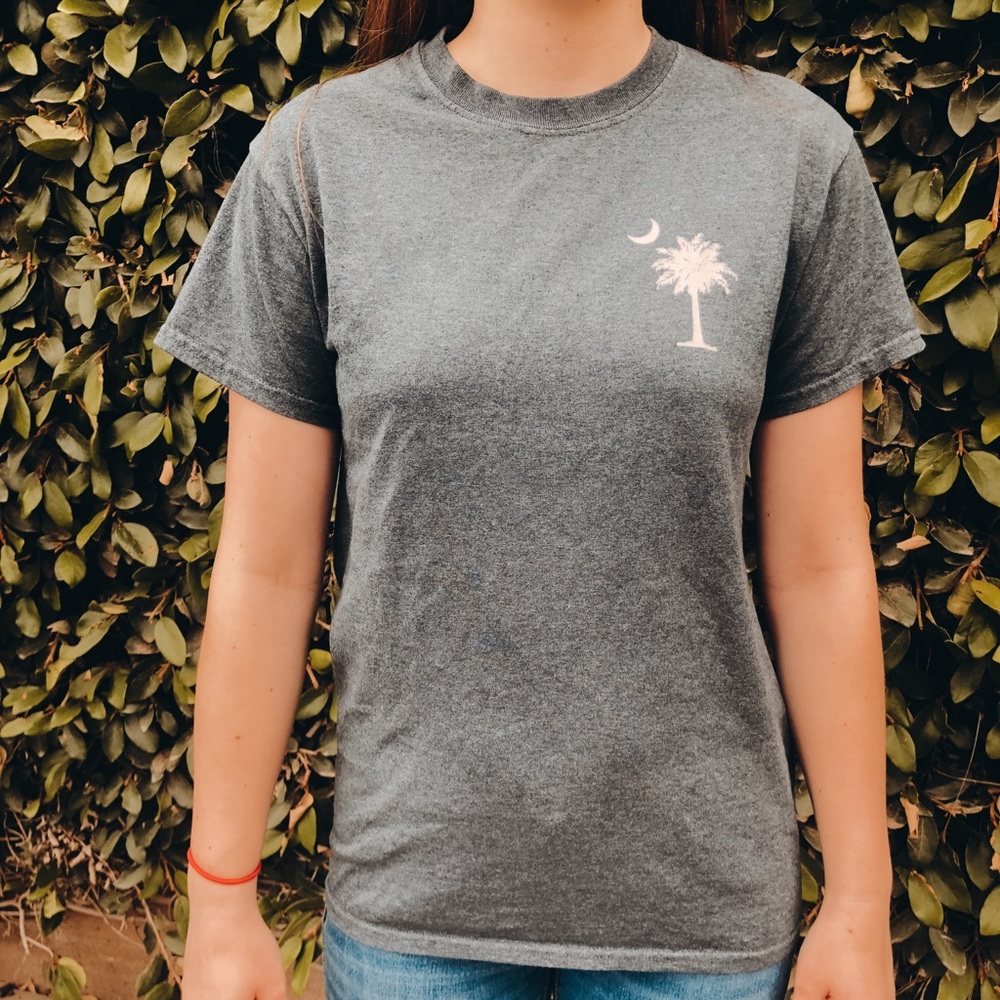 | dark grey men’s tee